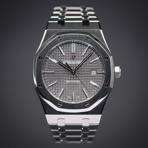 Audemars Piguet Royal Oak 15400ST.OO.1220ST.04